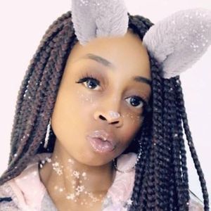 Meet your Posher, Jemille